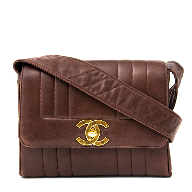 acheter en ligne pour le meilleur prix sac a epaule Chanel Bag Brown comme neuf site en ligne labellov.com