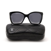 Buy and sell your preloved designer sunglasses for the best rates online at Labellov luxury
