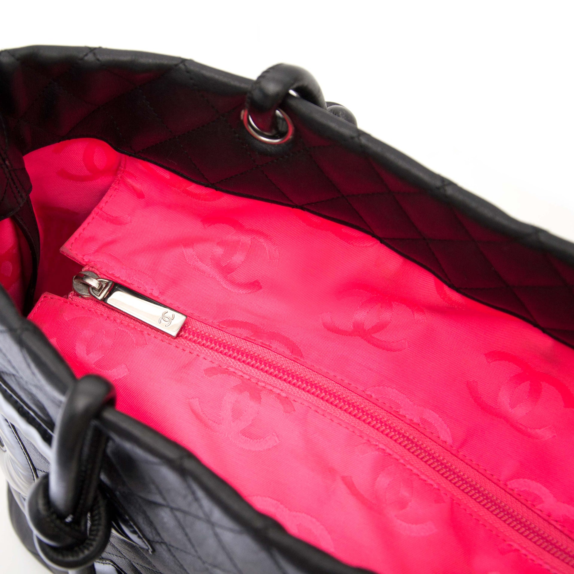 koop jou tweedehands Chanel Black Cambon Shopping Tote aan de beste prijs