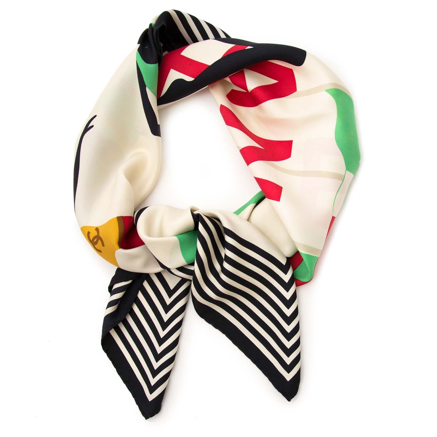 Buy authentic chanel scarf at labellov. Safe online shopping. Koop authentieke chanel sjaal. Veilig online shoppen. Achetez un authentic écharpe Chanel chez labellov. Achats en ligne en toute securité.