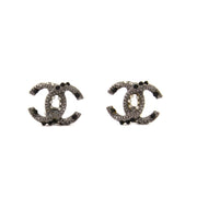 authentieke tweedehands Chanel CC Logo Silver Earrings te koop bij labellov antwerpen aan de beste prijs