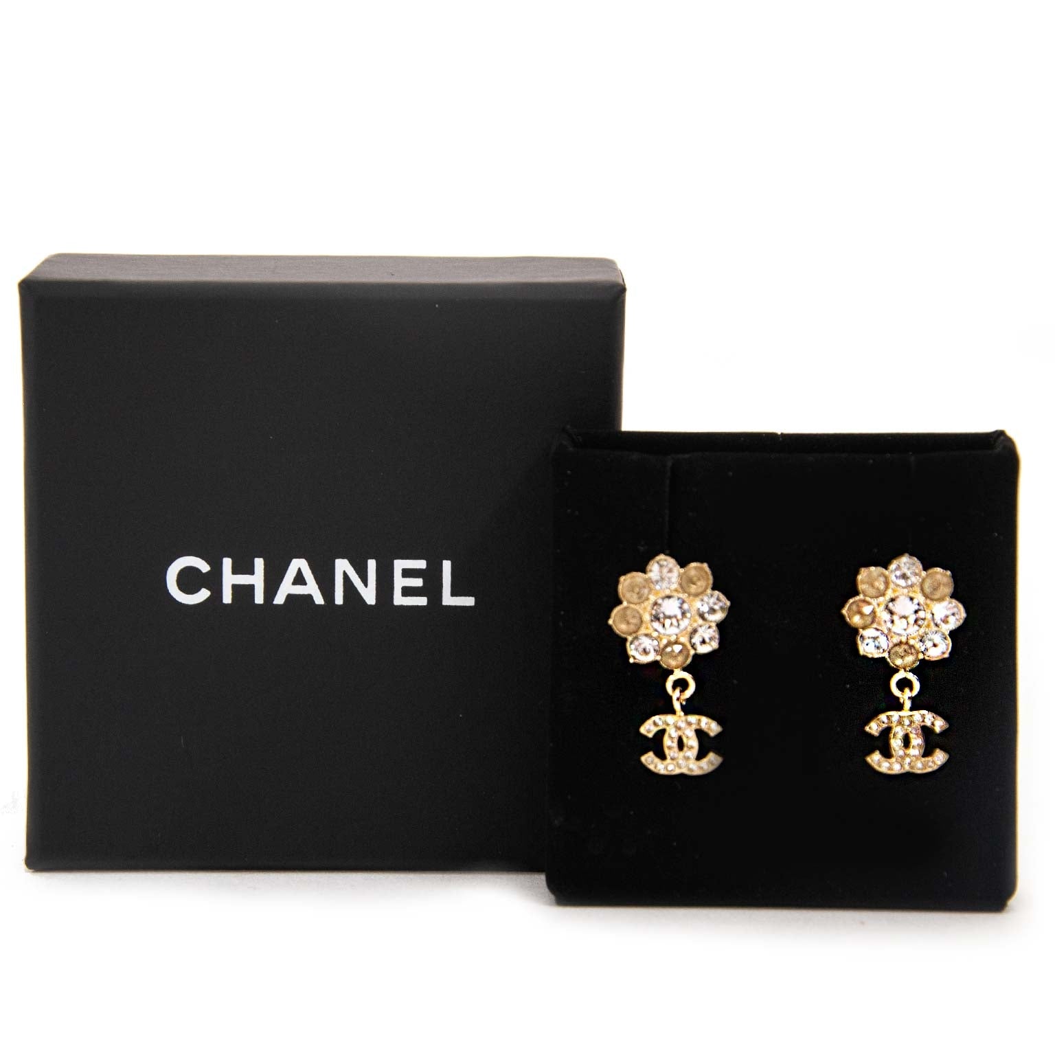 chanel double c flower earrings now for sale at labellov vintage fashion webshop belgium