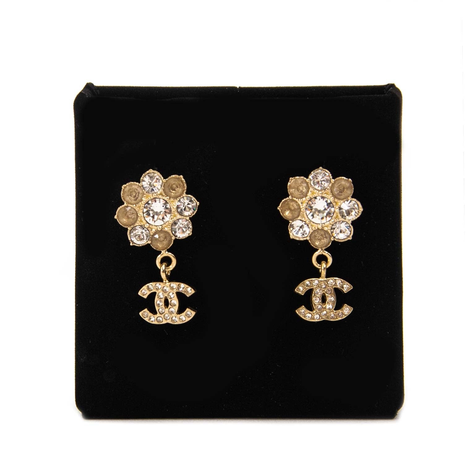 chanel double c bloem oorbellen nu te koop bij labellov vintage mode webshop belgië
