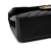 searching for a secondhand 100% authentic acheter en ligne pour le meilleur prix Chanel Black Lambskin Classic Double Flap Bag ? your secondhand luxury at the best price Antwerp