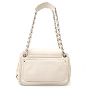 Koop snel en gemakkelijk uw Chanel Accordion Cream Flap Bag