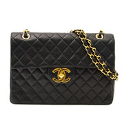 Preloved Chanel Black Maxi Single Flap Bag for the best price and with authenticity guarantee now on labellov
