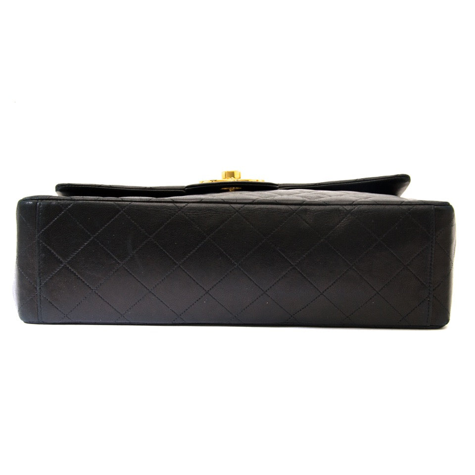 De mooiste designer handtassen van Chanel Black Maxi Single Flap Bag