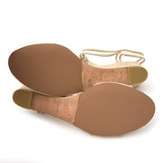 Shop safe online aan de beste prijs Chanel Flower Cork Wedge Sandals - Size:42 bij Labellov.com