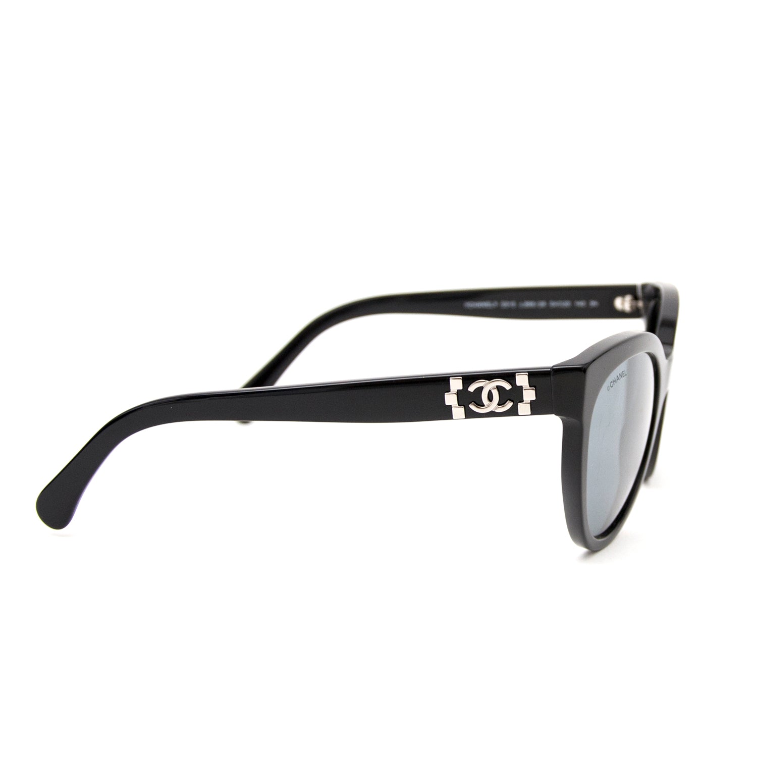 acheter en ligne pour le meilleur prix Chanel Pantos Signature Sunglasses