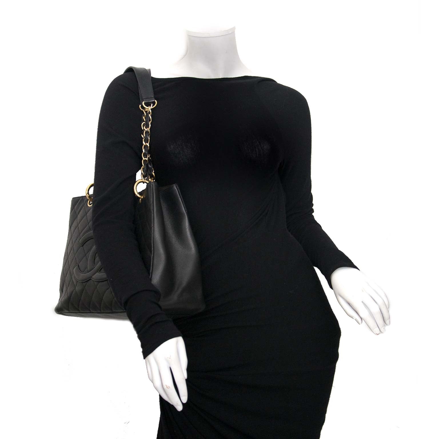 safe and secure shopping Chanel GST Black Caviar Leather Shopping Tote at Labellov in Antwerp
