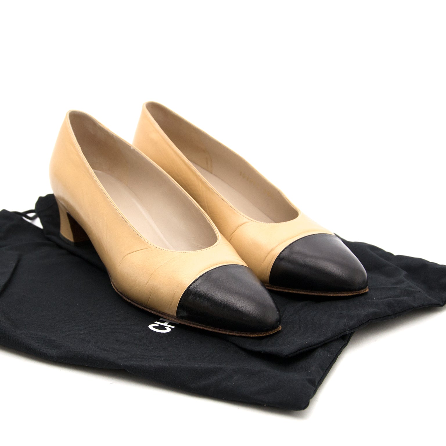 Are you looking to buy a Chanel Classic Black and Beige Pump? Safe at Labellov