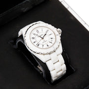 Op zoek naar tweedehands Chanel J12 keramisch wit