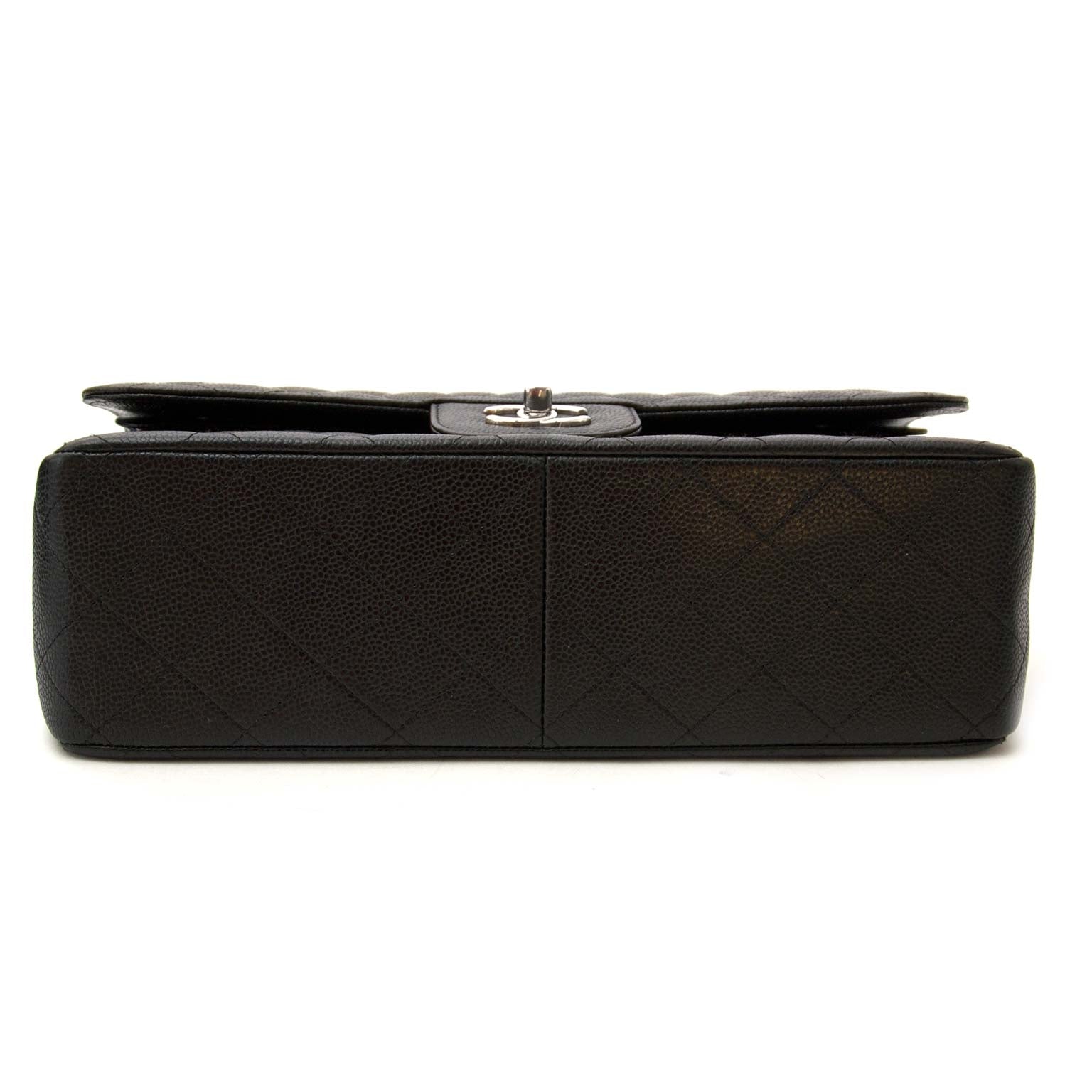 Chanel Classic Flap Bag Jumbo Black Caviar Leather pour le meilleur prix chez Labellov