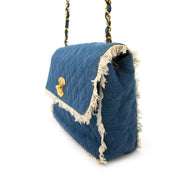 Acheter secur en ligne votre Chanel 1990s Quilted Blue Denim Fringe Edge Flap Bag