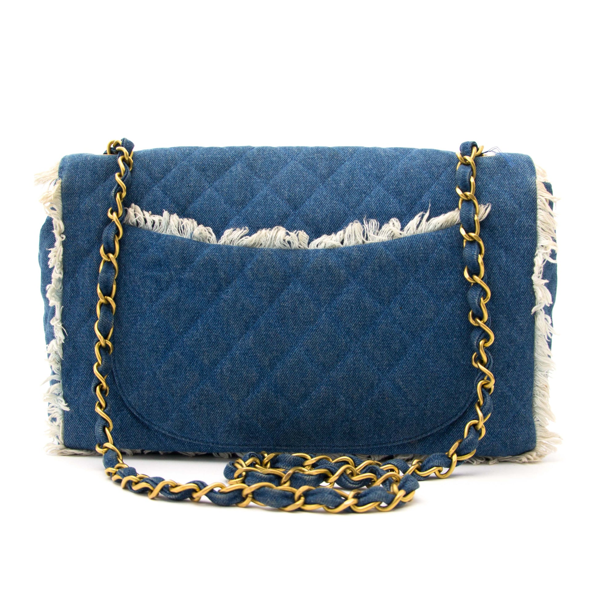Koop authentieke Chanel 1990s Quilted Blue Denim Fringe Edge Flap Bag
