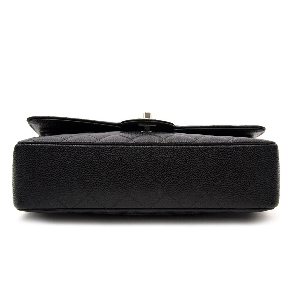 Achetez Chanel Noire Caviar Medium Classique Single Flap Sac en ligne chez Labellov.com