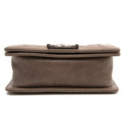 koop veilig online tweedehands chanel taupe small flapbag aan de beste prijs