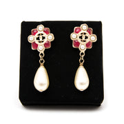 Chanel Pearl Drop Earrings kopen en verkopen aan de beste prijs online.