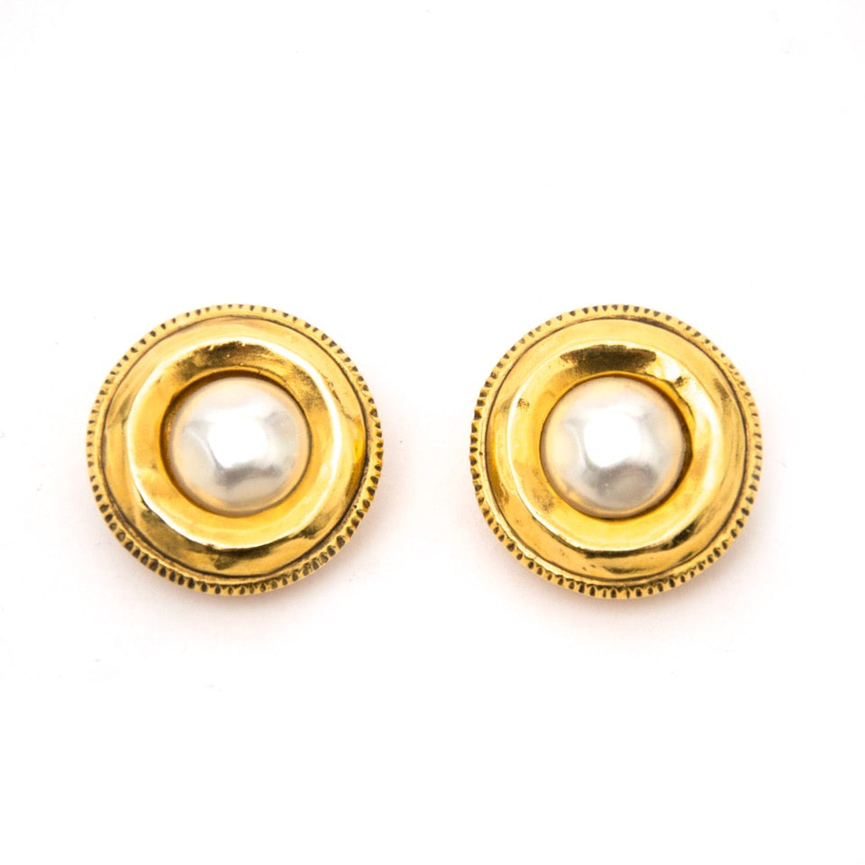 100% authentic Chanel Round Pearl Clip-On Earrings for the best price online