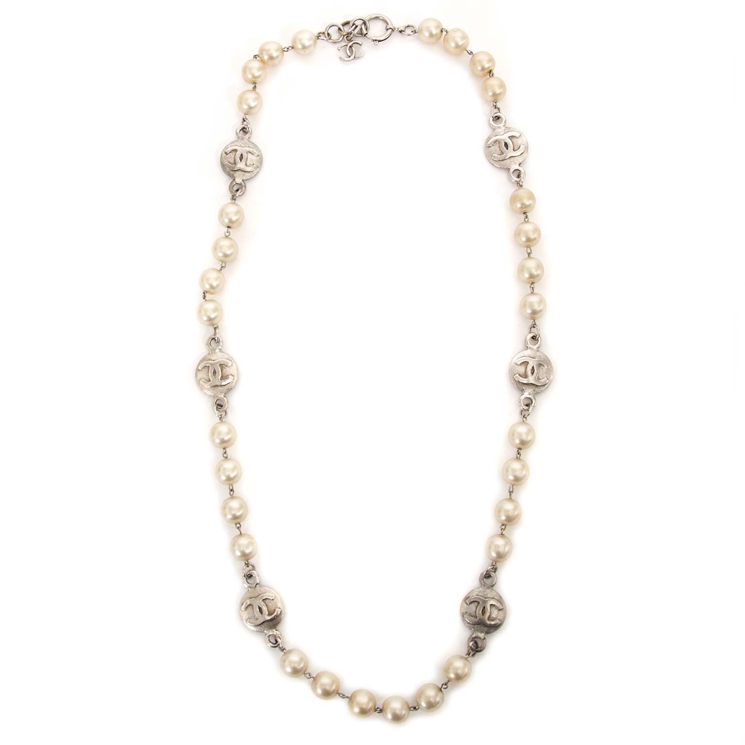 Chanel Faux Pearl Necklace for the best price at Labellov secondhand luxury