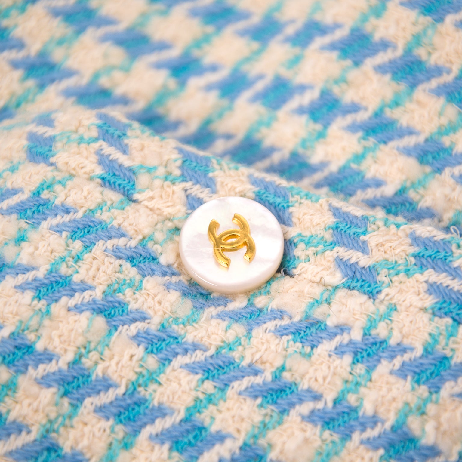 Looking for a secondhand unique vintage item? Chanel Baby Blue Pied-de-Poule Vest - Size 38