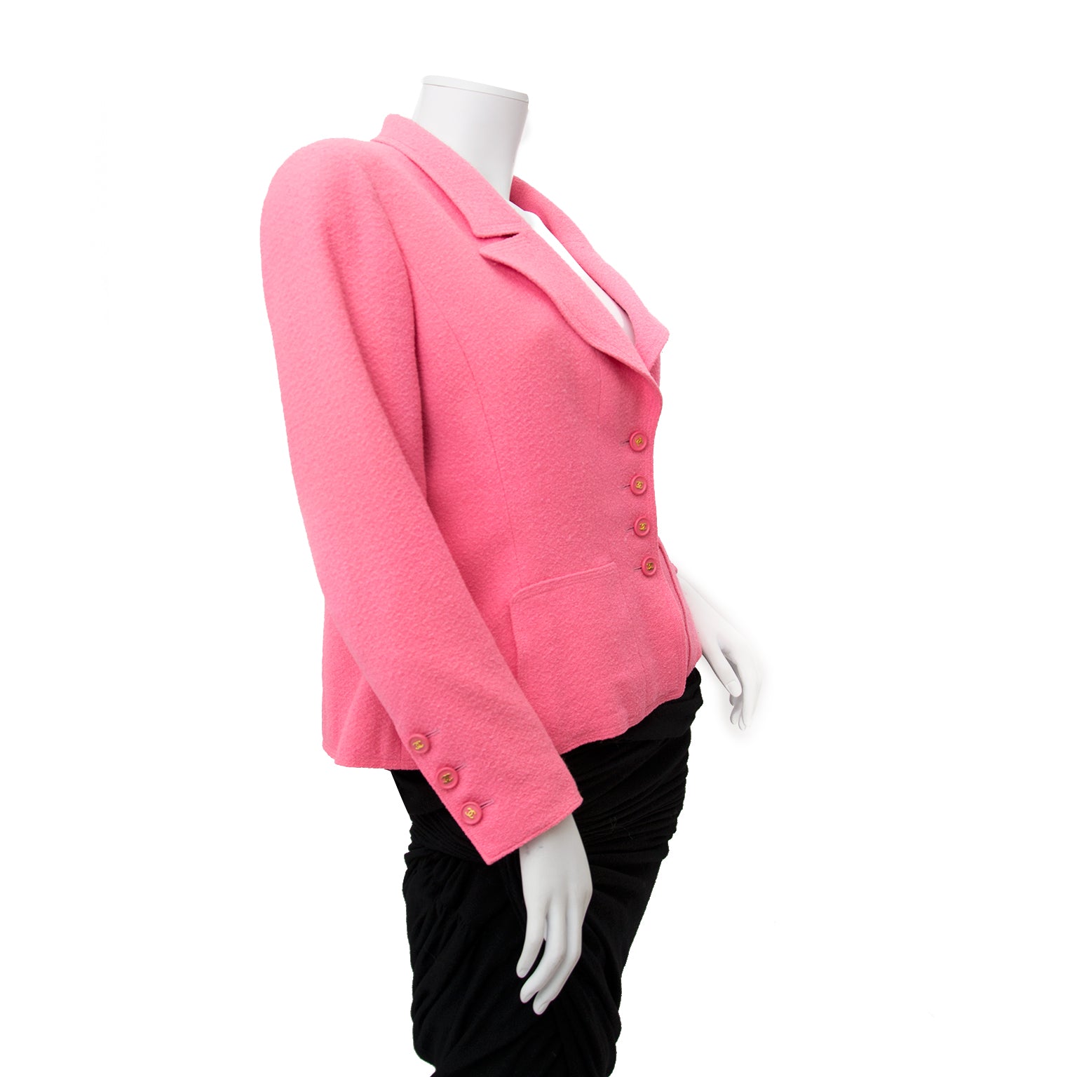 chanel pink blazer now online for the best price at labellov.com