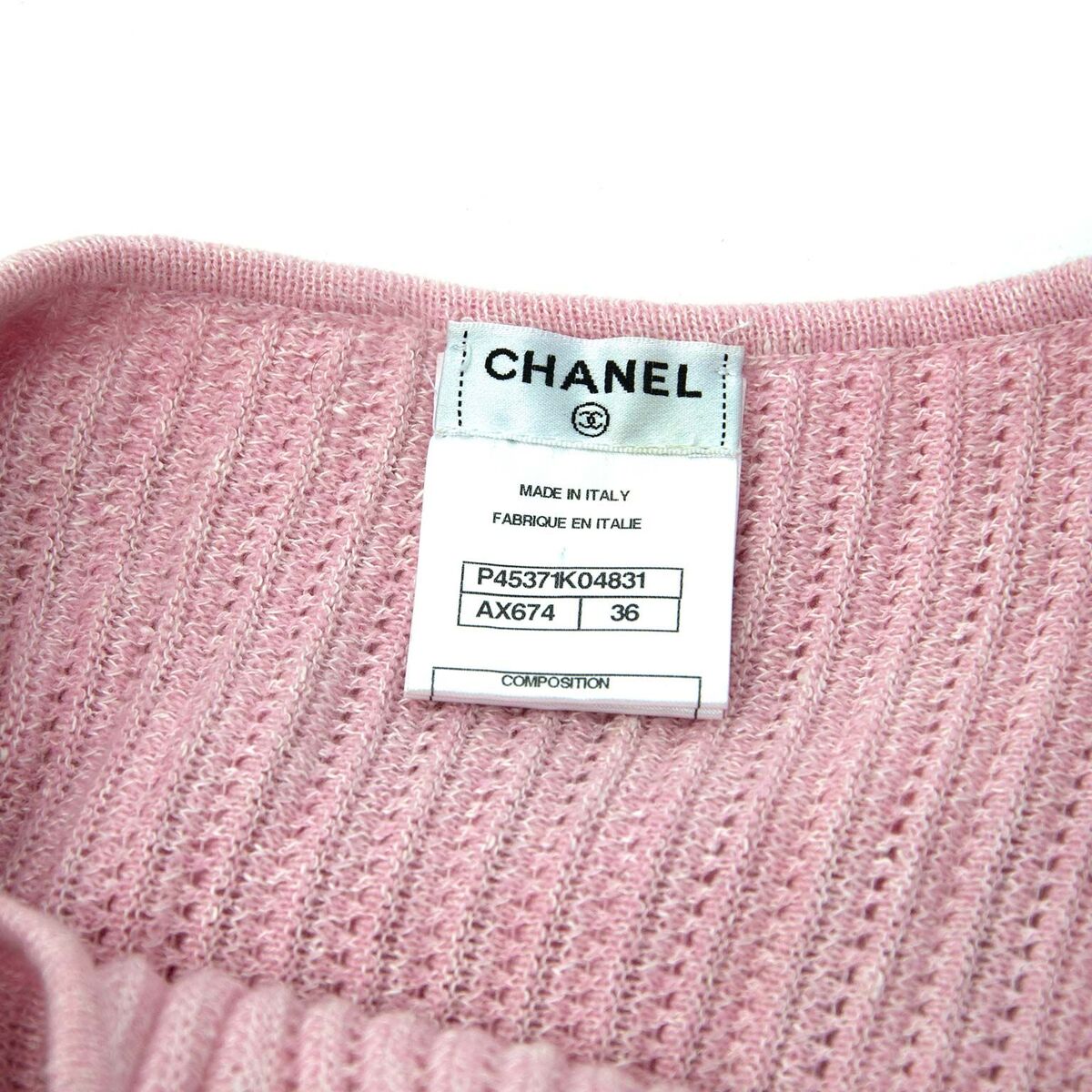 Achetez un authentique Chanel Rose robe en laine pour le bon prix chez LabelLOV.