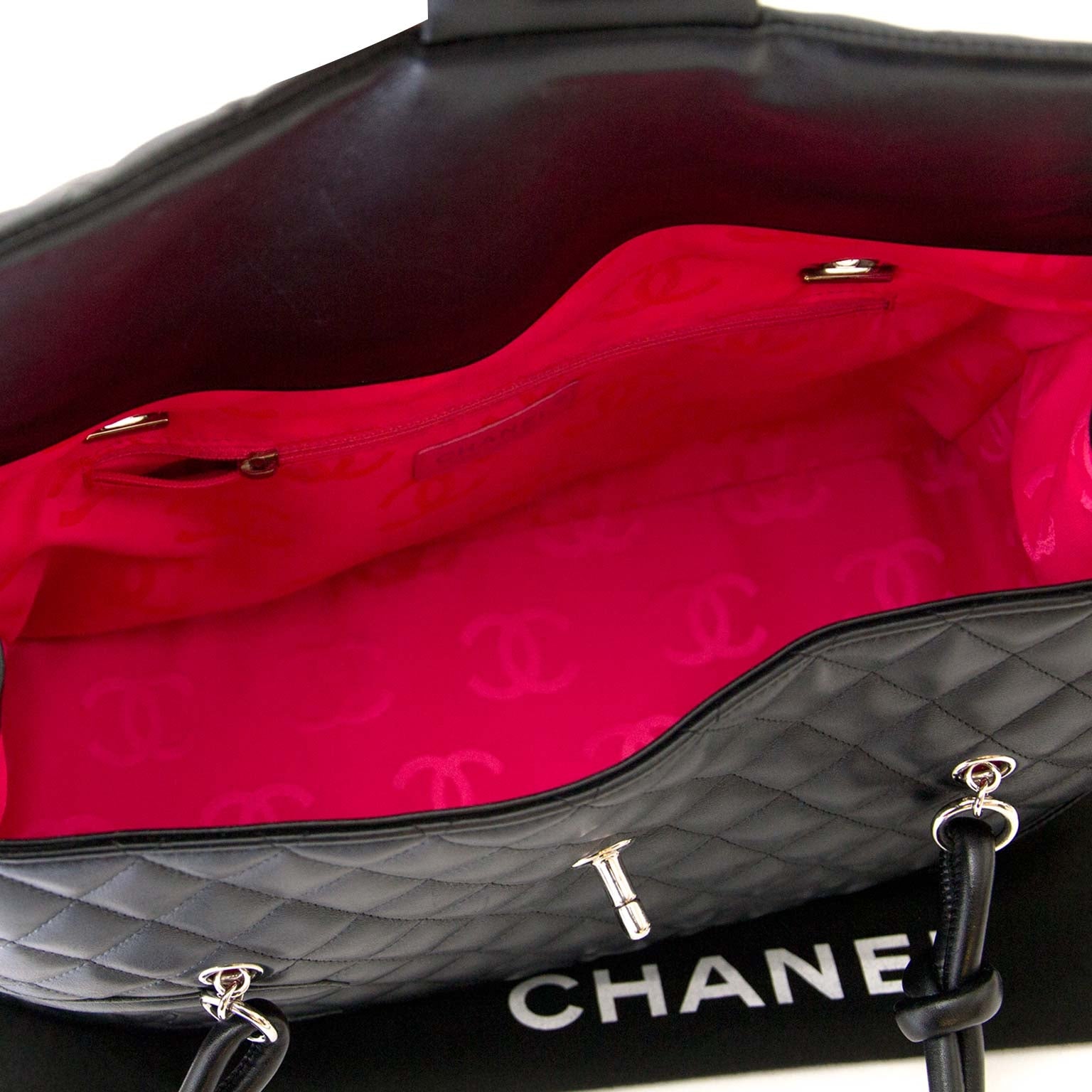 chanel quilted cc tote now for sale at labellov vintage fashion webshop belgium