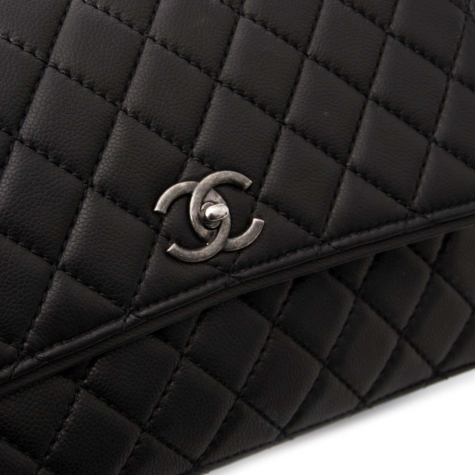 acheter en linge seconde main Chanel Black Caviar 3 Bag pour le meilleur prix
