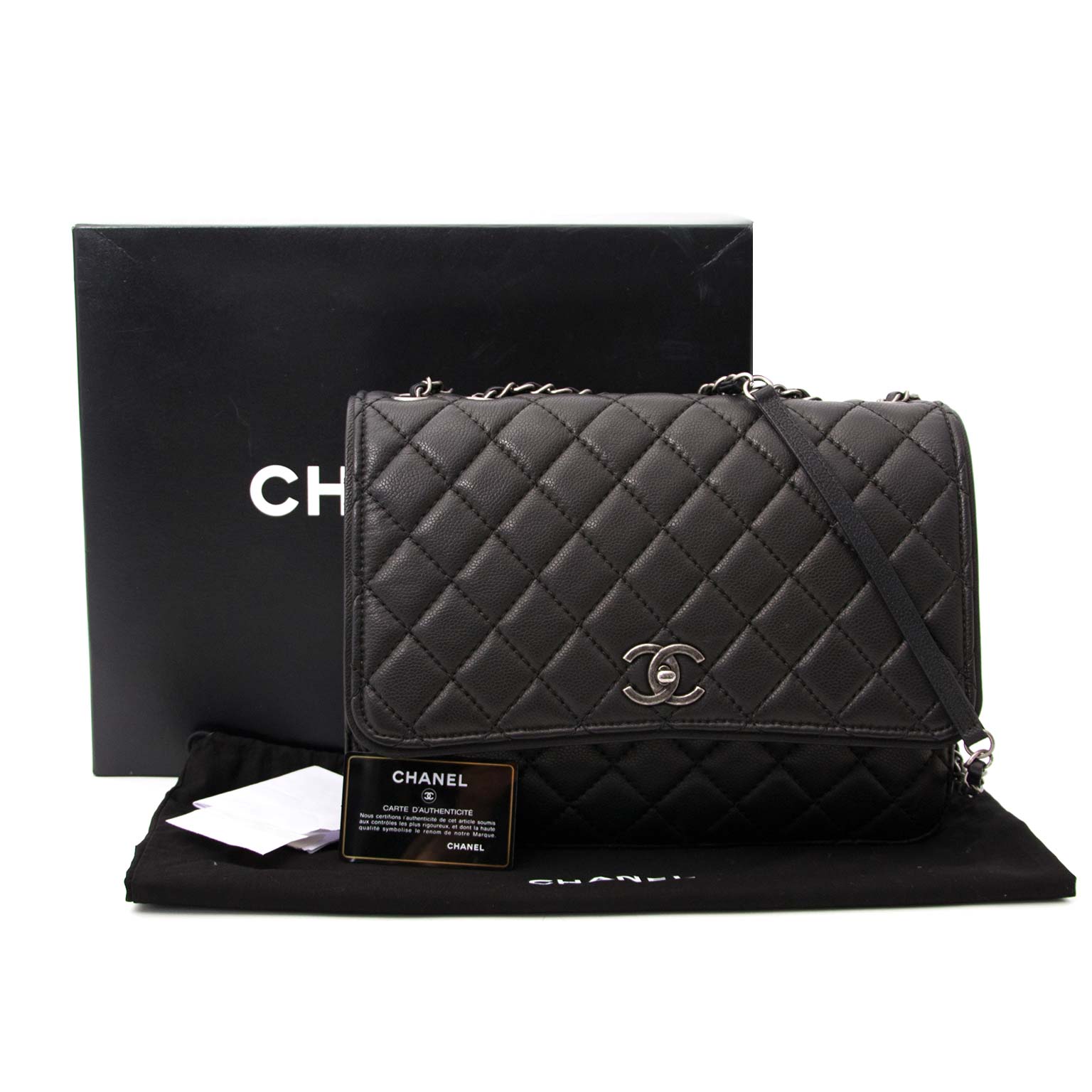 acheter en linge seconde main Chanel Black Caviar 3 Bag pour le meilleur prix
