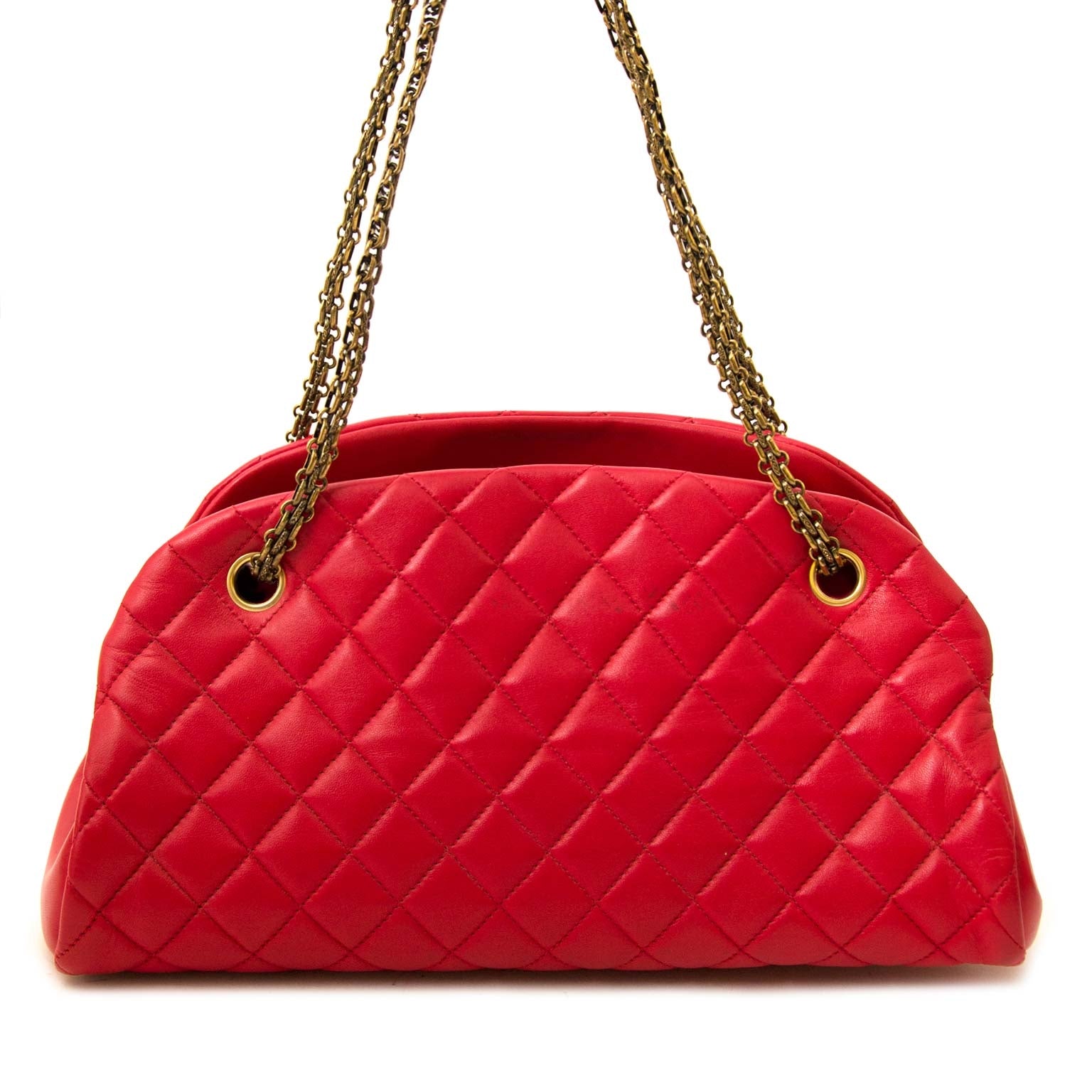 safe online shopping at labellov vintage fashion webshop with chanel bags for the lowest price