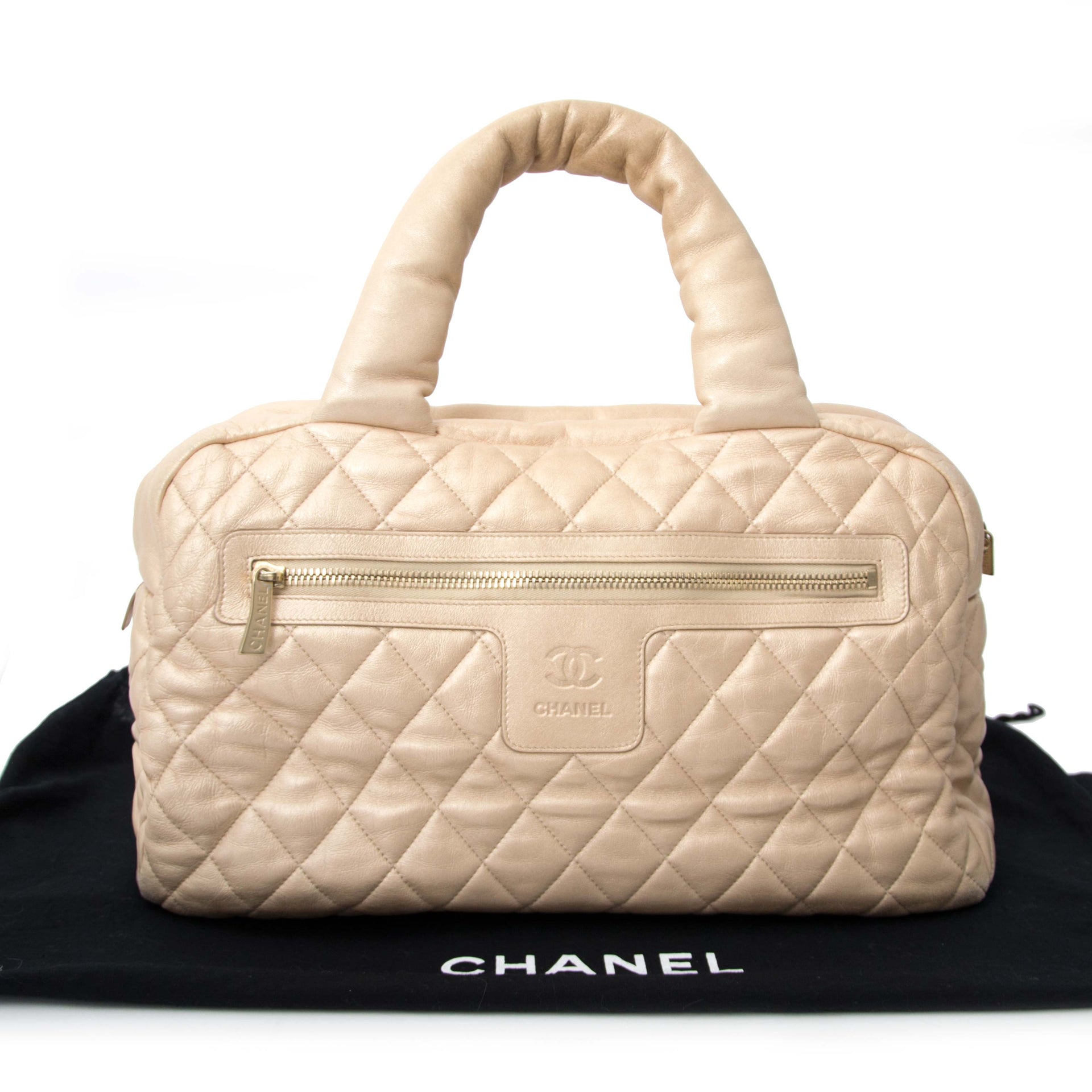 Authentique Chanel sac à main d'or chez Labellov