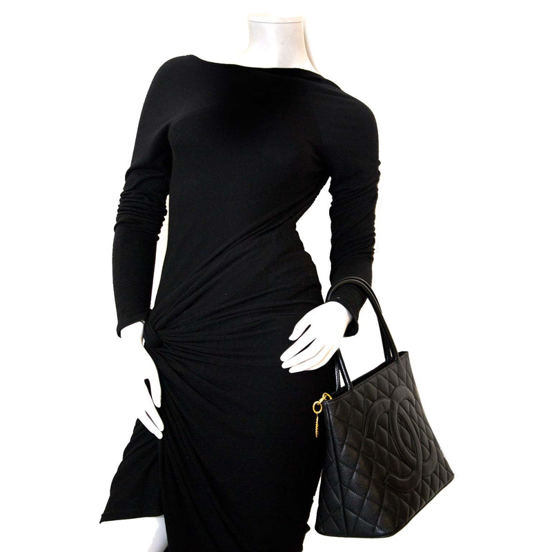Chanel grand cc classic black shopper now for sale at labellov vintage fashion webshop belgium