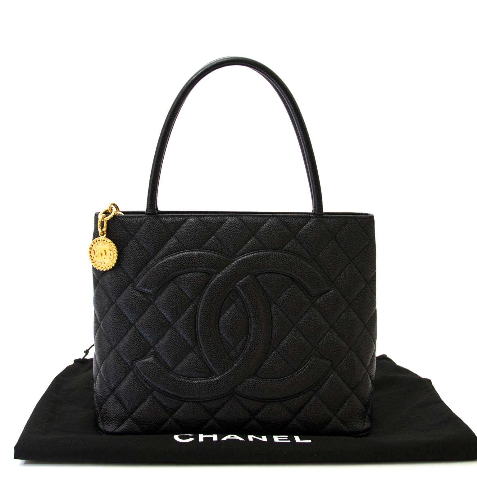 Chanel grand cc classic black shopper now for sale at labellov vintage fashion webshop belgium