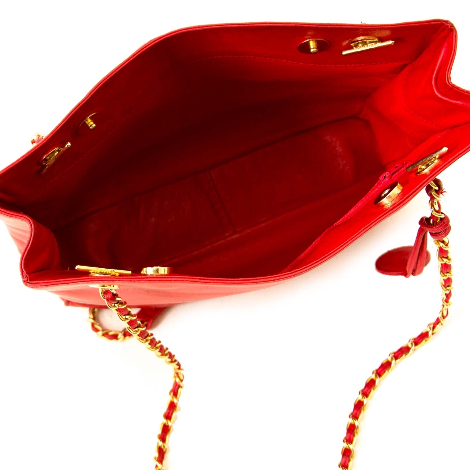 Chanel bags for sale at labellov vintage fashion webshop belgium