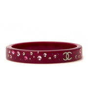 Chanel Burgundy CC Bangle Bracelet Buy authentic designer Chanel secondhand bracelets at Labellov at the best price. Safe and secure shopping. Koop tweedehands authentieke Chanel armband bij designer webwinkel labellov.