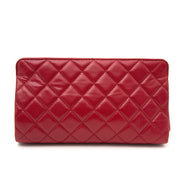 Bent u opzoek naar een Chanel Red Caviar Quilted Clutch Bag?