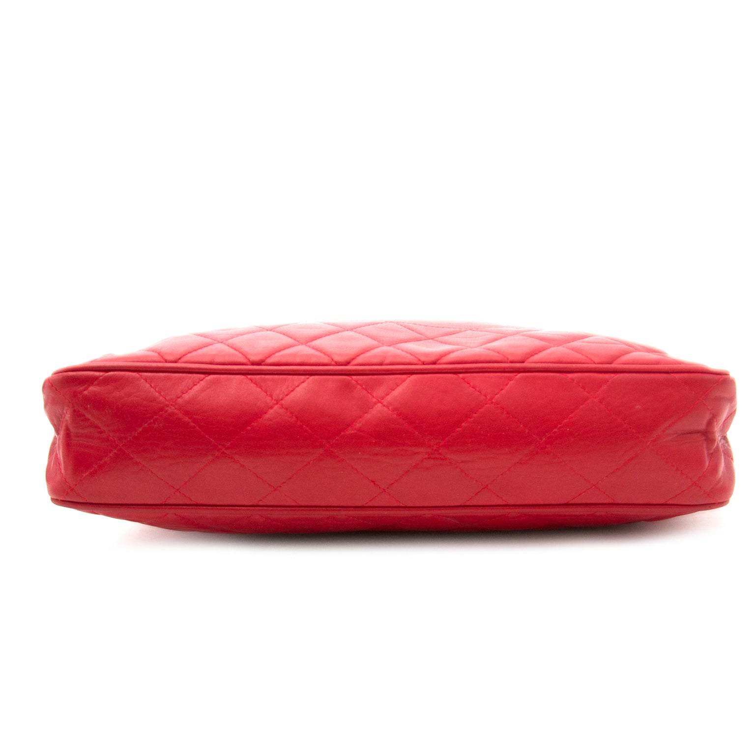 Buy and sell your preloved designer bags for the best rates online at Labellov luxury