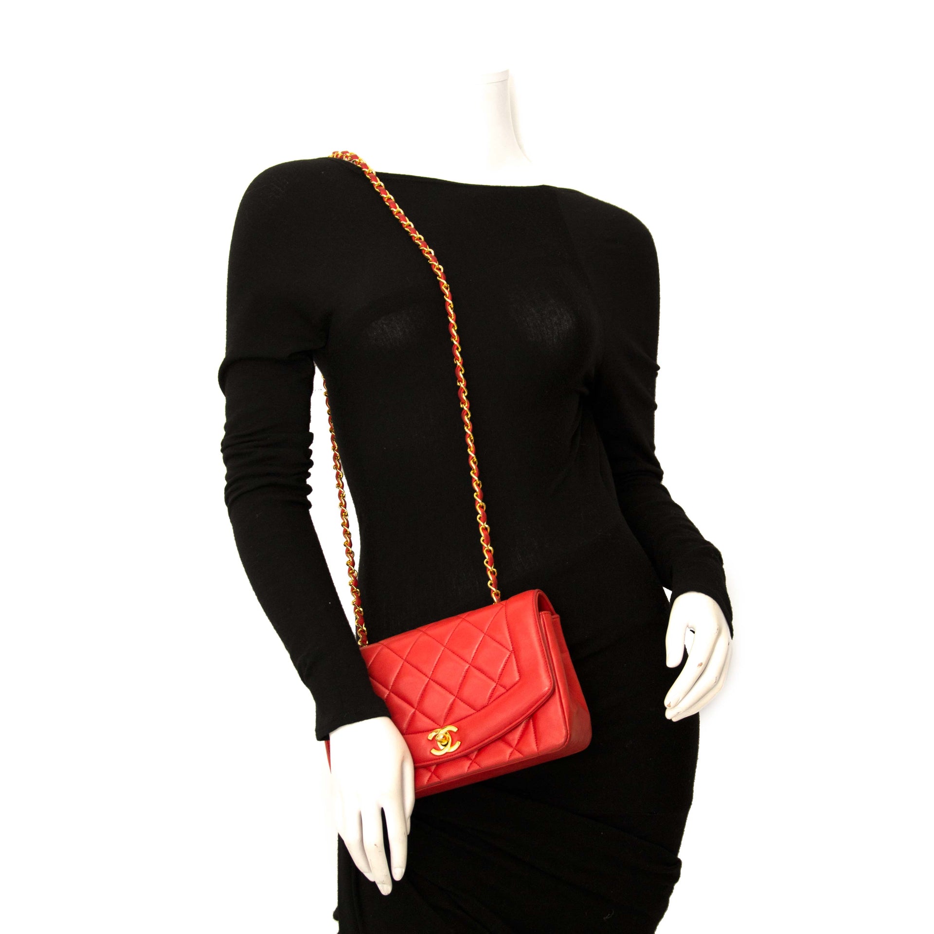 koop online tweedehands 100% authentiek Chanel Red Flap Bag