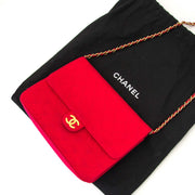 Chanel Red Jersey Quilted Shoulder Bag Buy authentic designer Chanel secondhand bags at Labellov at the best price. Safe and secure shopping. Koop tweedehands authentieke Chanel tassen bij designer webwinkel labellov.
