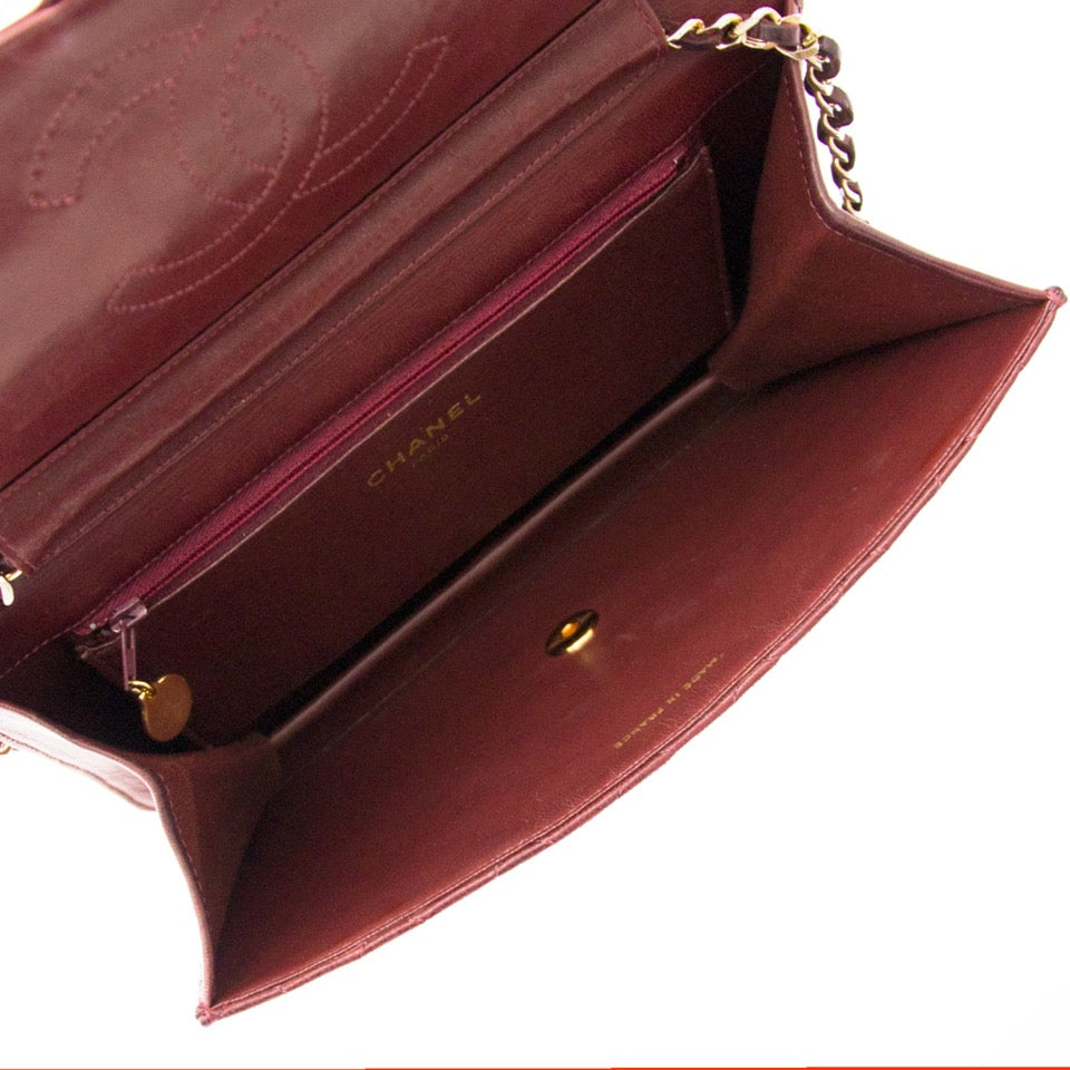 Op zoek naar nieuwe en tijdloze luxe? Bezoek Labellov in Antwerpen, de specialist in designer handtassen.