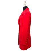 Labellov is gespecialiseerd in de verkoop van Chanel rode lange Wollen Blazers