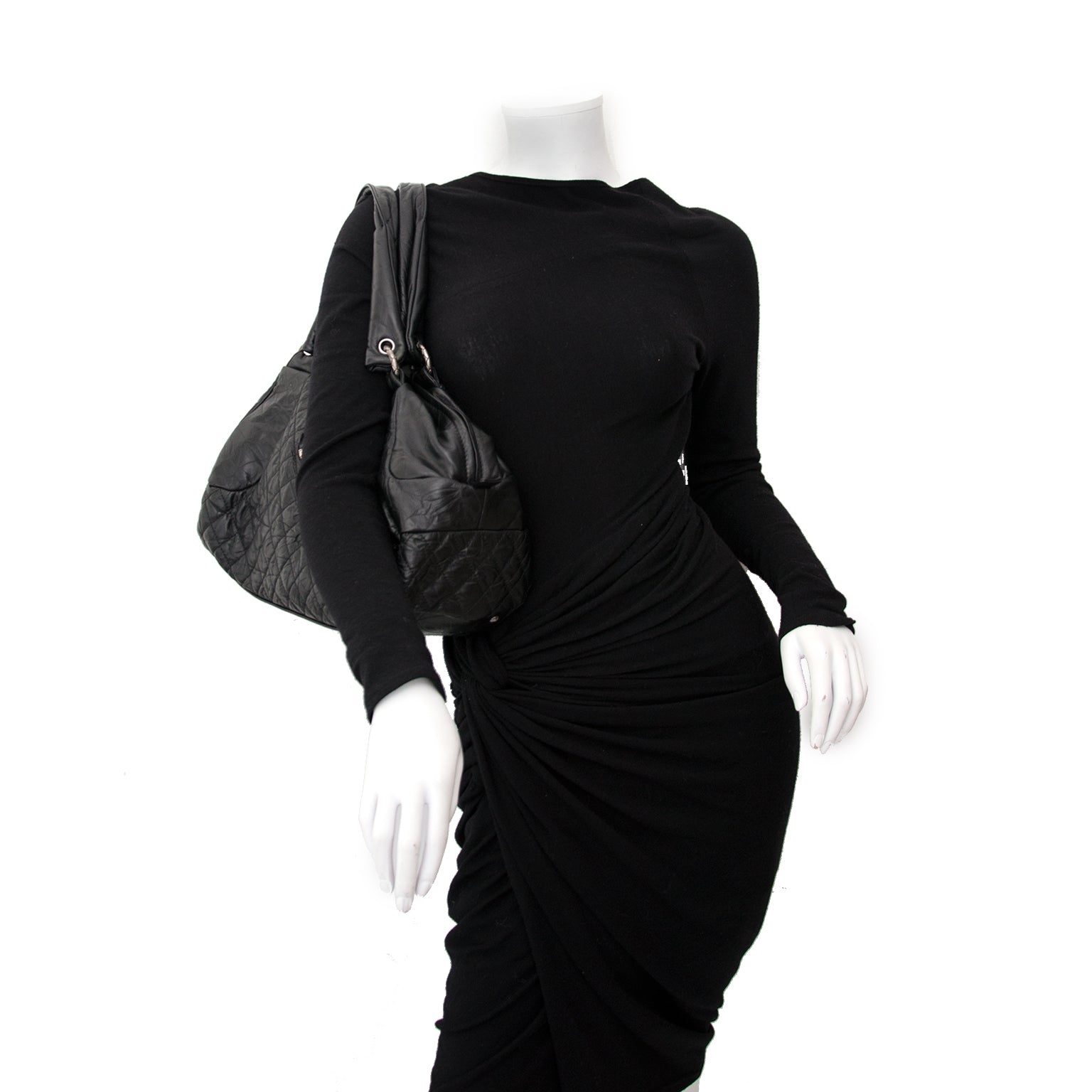 Buy now safe and secure a Chanel Black Leather Hobo Bag on www.labellov.com at the best price