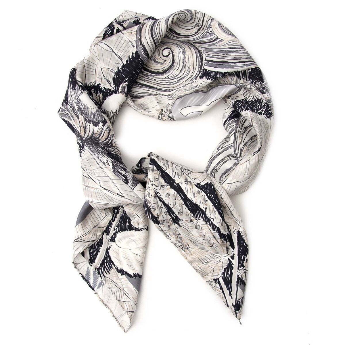 Buy authentic secondhand Chanel scarves at the right price at LabelLOV vintage webshop. Safe and secure online shopping.