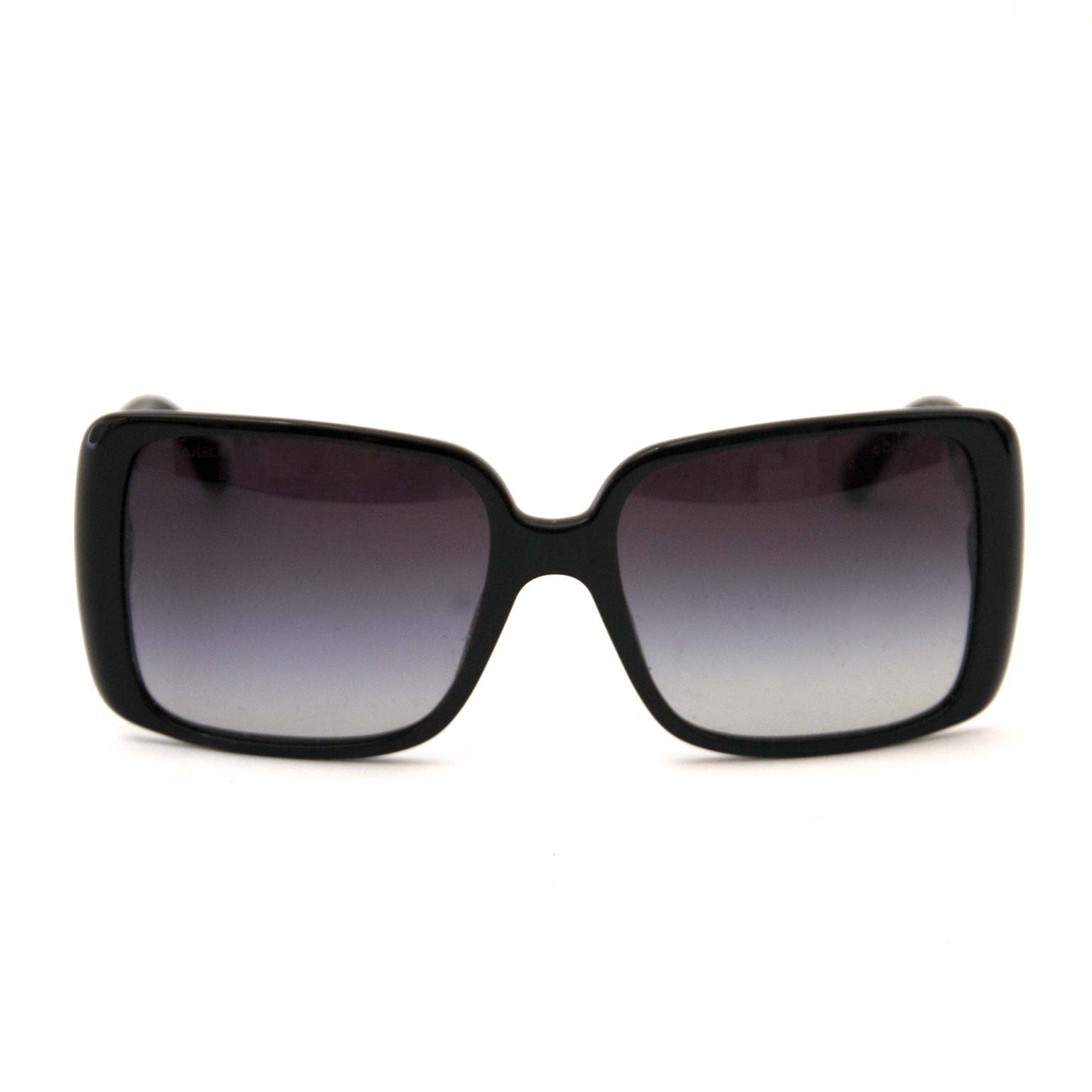 achetez Chanel Black Chain Sunglasses sur labellov pour une bonne prix