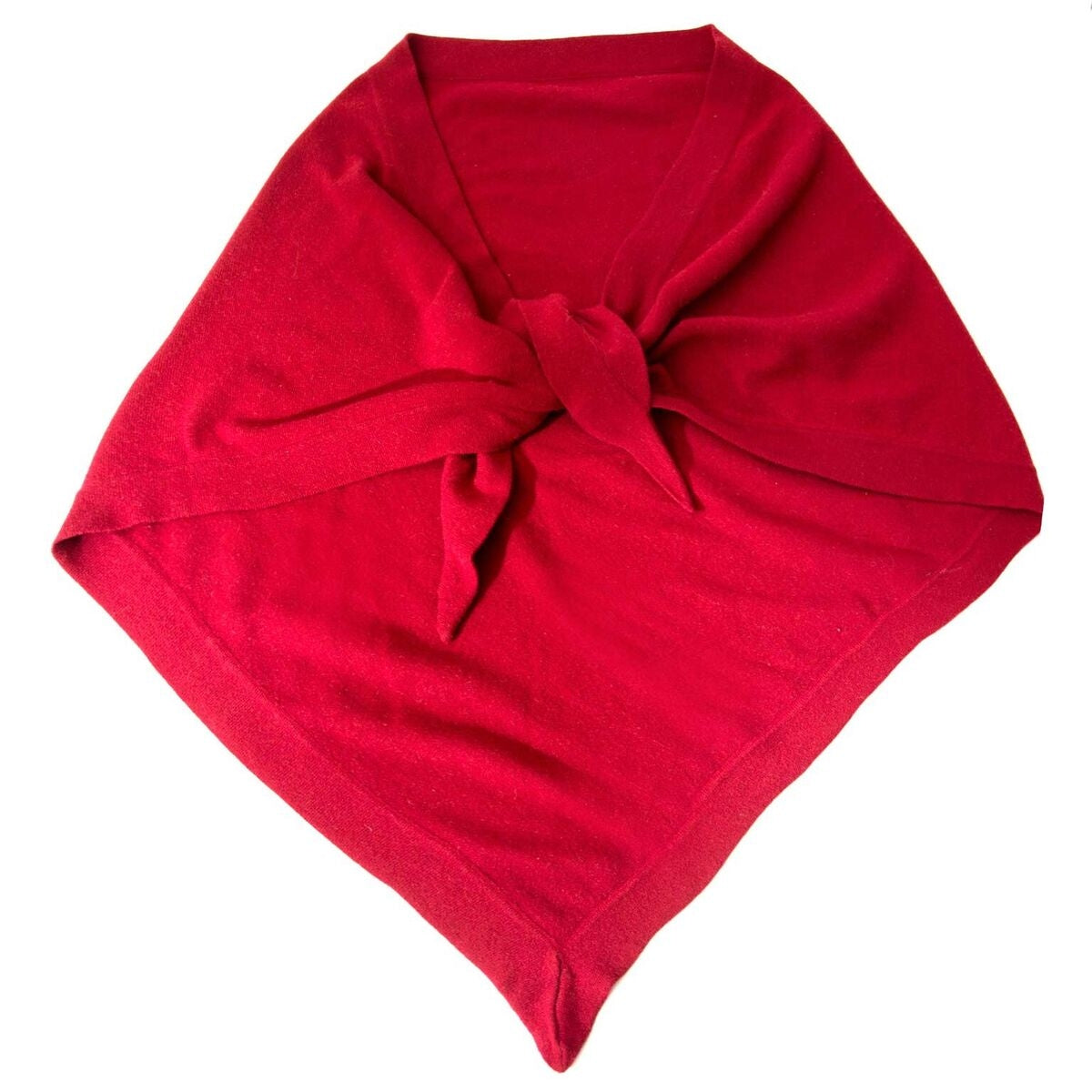 Buy an authentic secondhand Chanel scarf at the right price at LabelLOV vintage webshop. Safe and secure online shopping.