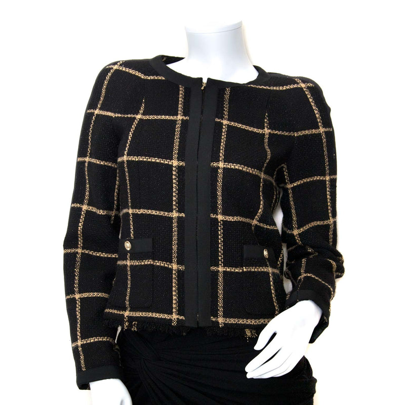 koop Chanel Black & Gold Bouclé Wool Vest - size FR38 bij labellov aan de beste prijs