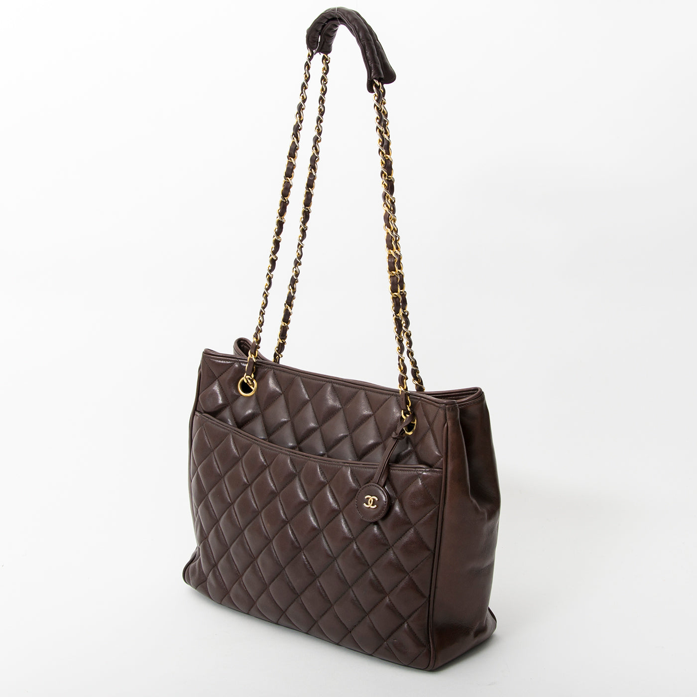 acheter en linge pour le meilleur prix sac a main Chanel Chocolat Brown Quilted Lambskin Tote comme neuf