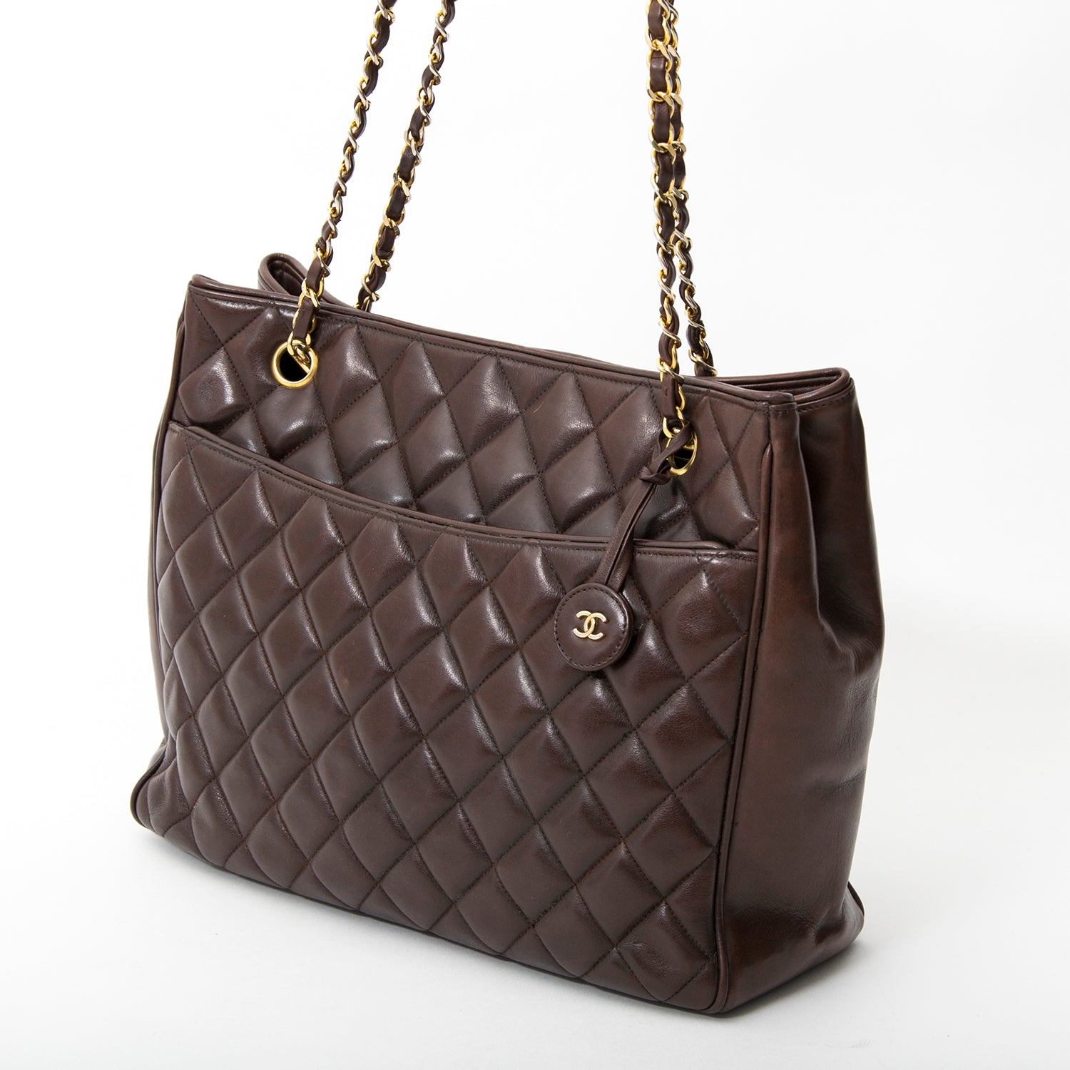 acheter en linge pour le meilleur prix sac a main Chanel Chocolat Brown Quilted Lambskin Tote comme neuf