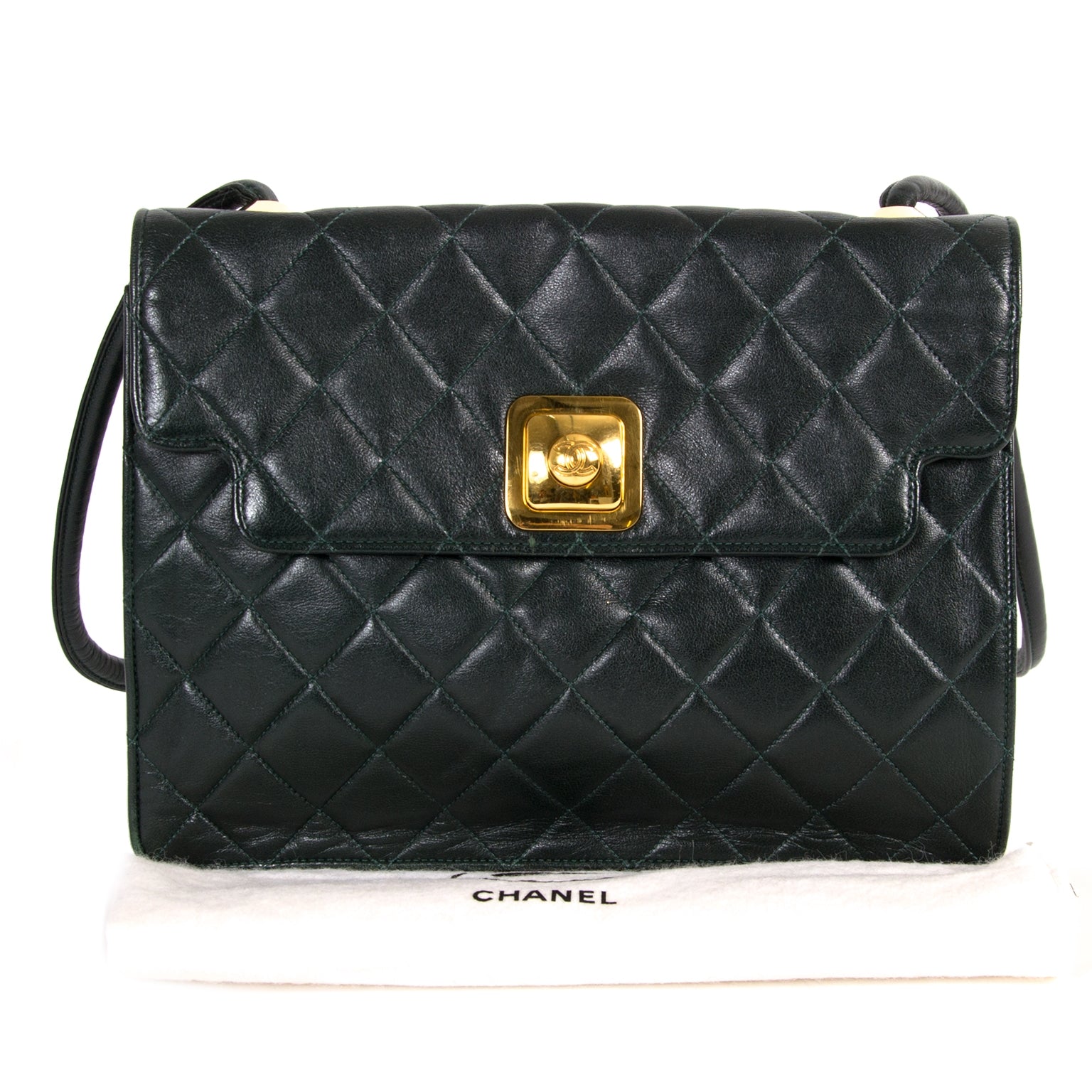 Chanel Dark Green Vintage Shoulder Bag te koop bij Labelov tweedehands